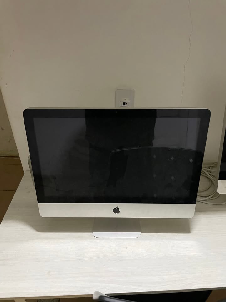 iMac 21.5" Apple Mid 2011 - 1 (Core i5 / 8GB / SSD)